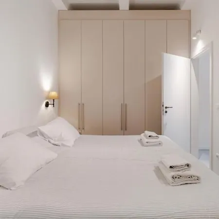 Niva 2- Stunning Sea View 2 Bedroom Апартаменты *