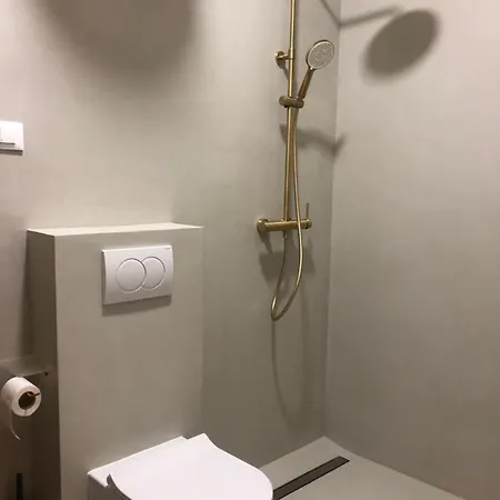 Niva 2- Stunning Sea View 2 Bedroom Appartement